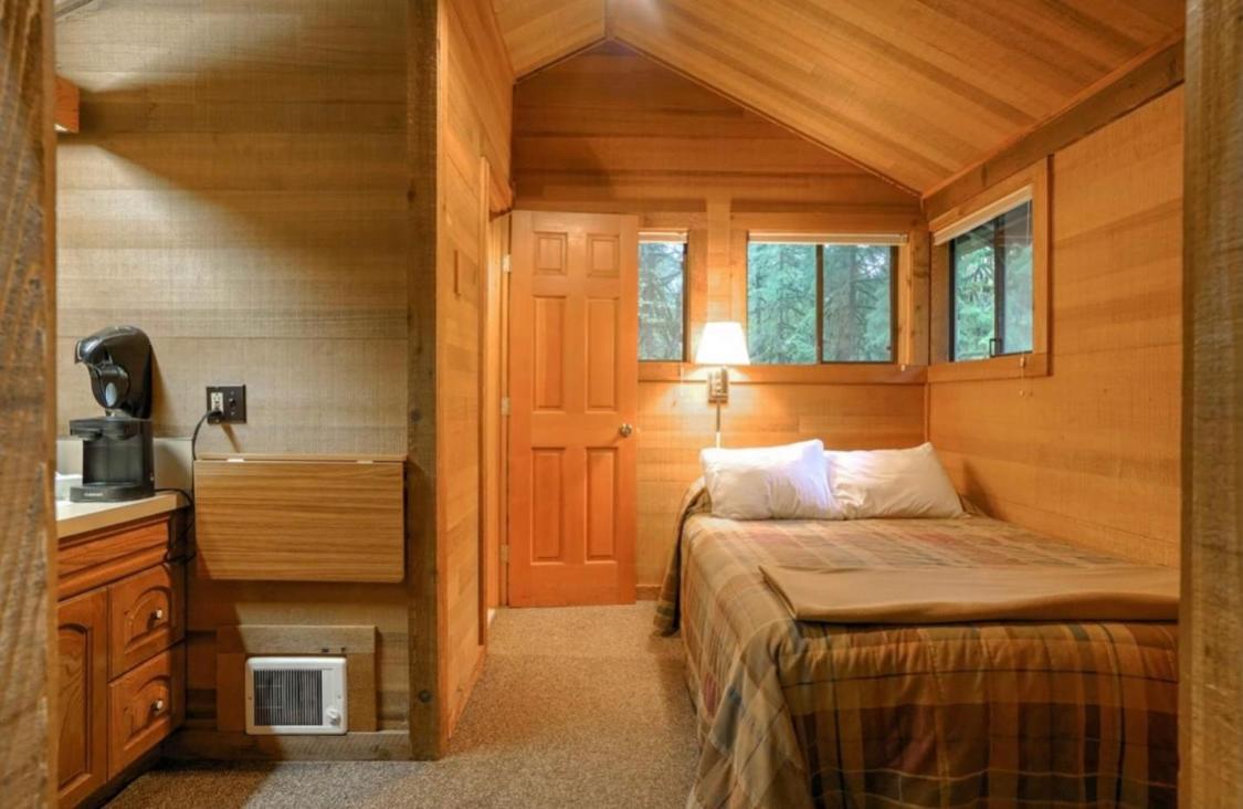 The Smith Creek Village Outdoor Hotel At Silver Falls State Park Sublimity Екстер'єр фото