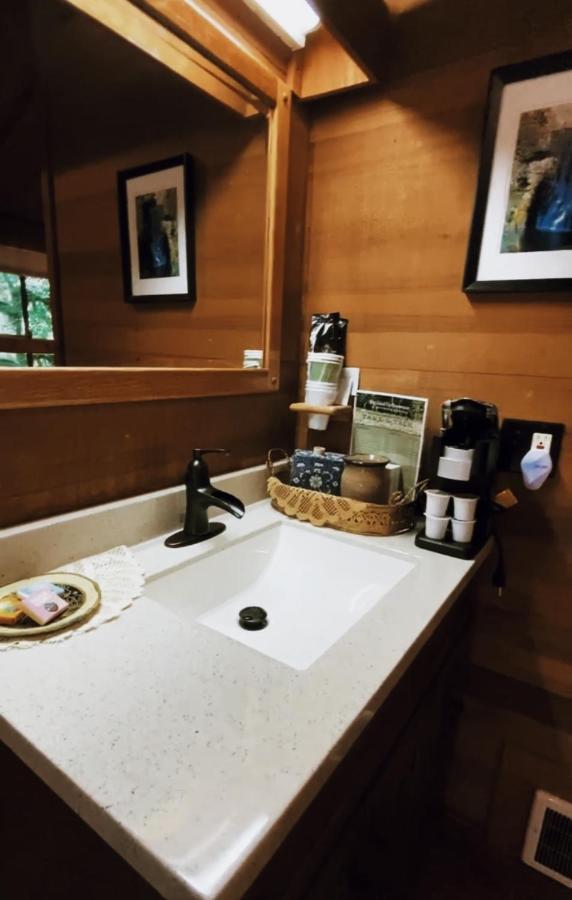 The Smith Creek Village Outdoor Hotel At Silver Falls State Park Sublimity Екстер'єр фото